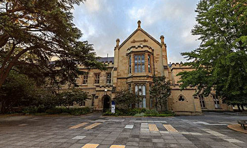 墨爾本大學(xué)