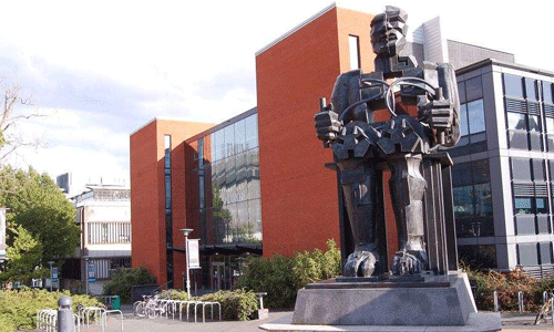 伯明翰城市大學