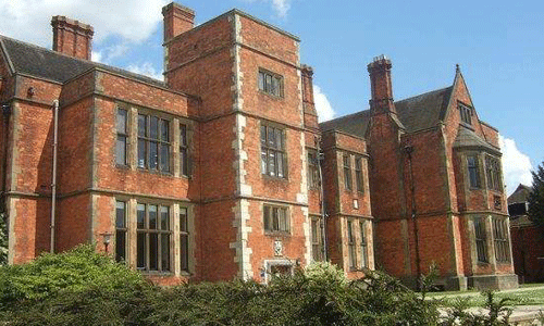 英國(guó)約克大學(xué)留學(xué)