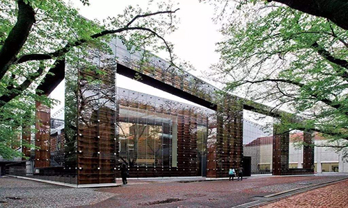 日本京都精華大學(xué)