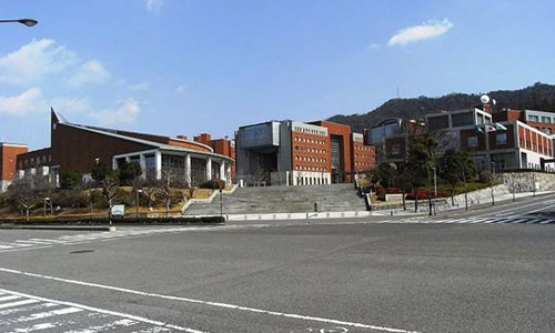 日本廣島市立大學留學