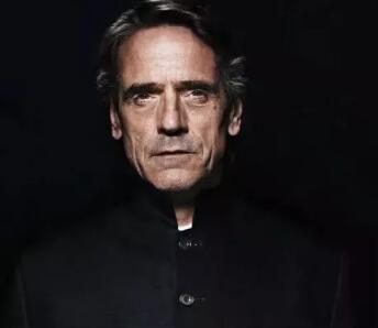 67屆奧斯卡影帝、榮譽(yù)校長(zhǎng)-Jeremy Irons